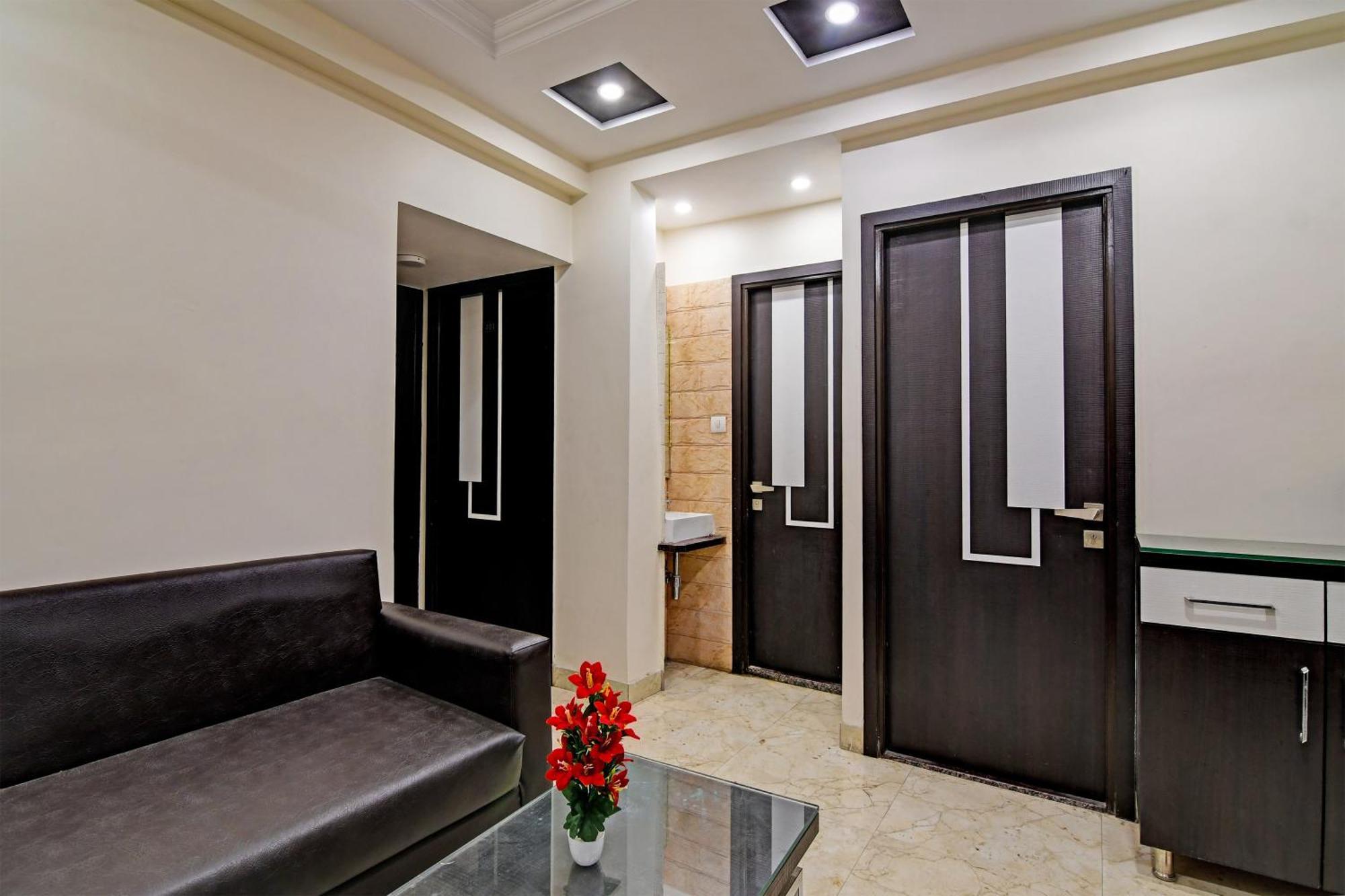 Hotel O Shivaalay Inn Near Newtown Bus Stand Calcutta Extérieur photo