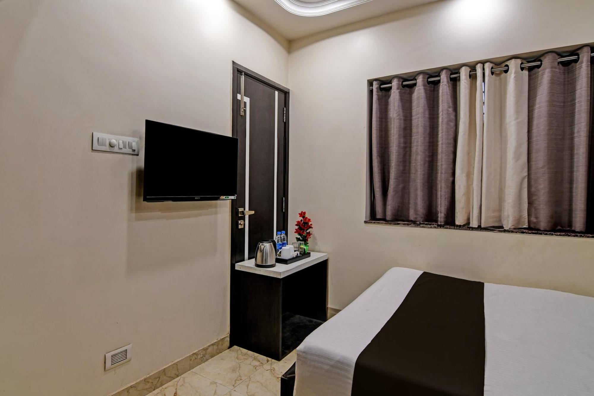 Hotel O Shivaalay Inn Near Newtown Bus Stand Calcutta Extérieur photo
